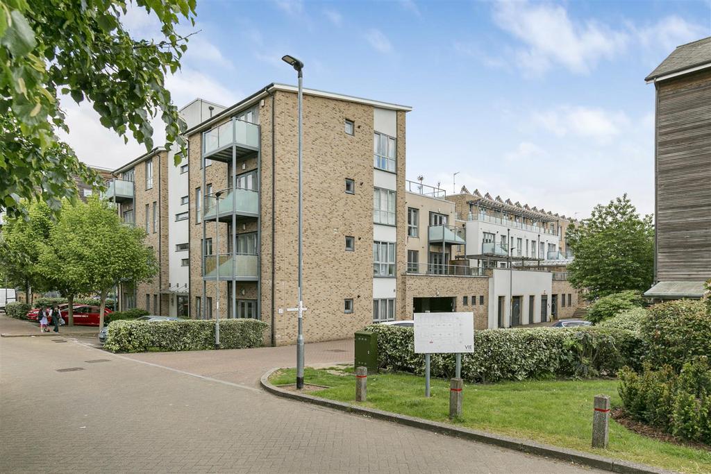 Scholars Walk, Cambridge CB4 2 bed property for sale £445,000