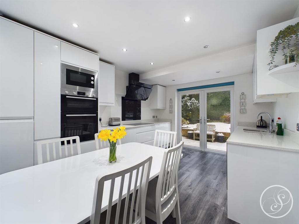 Templegate Avenue., Leeds 2 bed detached bungalow for sale £318,500