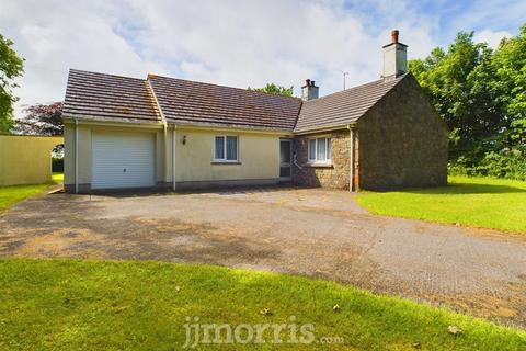 2 bedroom property with land for sale, Long Lane, Broad Haven, Haverfordwest