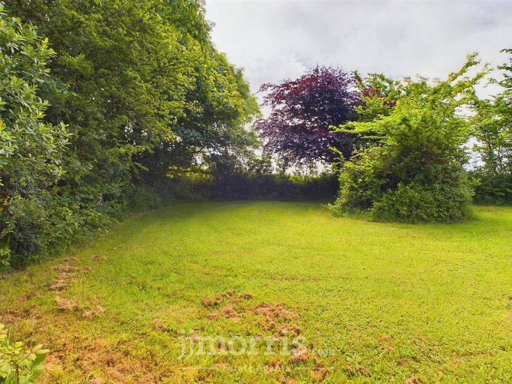 CAM02121 G0-PR0077-STILL003.jpg