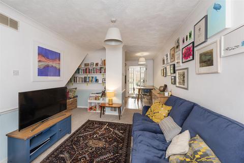 79 Douglas Road, Tonbridge, TN9 2UD