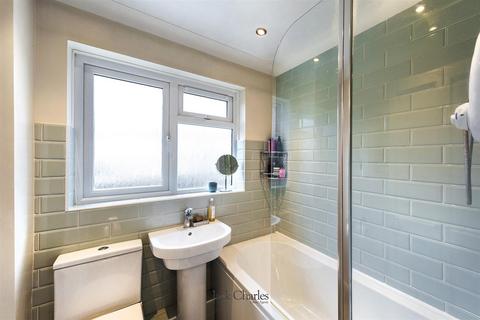 79 Douglas Road, Tonbridge, TN9 2UD