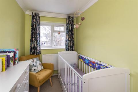 79 Douglas Road, Tonbridge, TN9 2UD