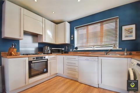 5 Acorn Way, Hardwicke, Gloucester, GL2 4AY