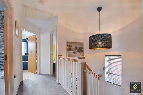 5 Acorn Way, Hardwicke, Gloucester, GL2 4AY
