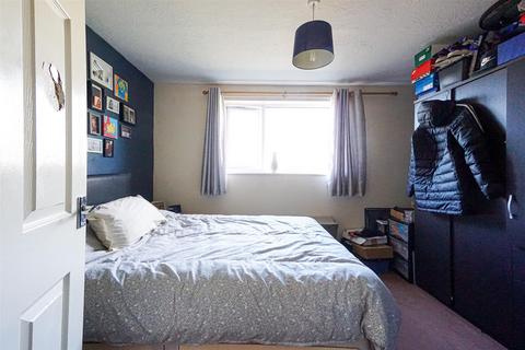 20 Becket Close, Hastings, TN34 3UE