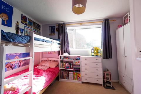 20 Becket Close, Hastings, TN34 3UE