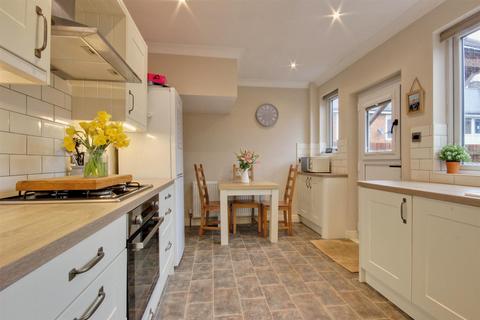 3 bedroom end of terrace house for sale, Thorncliffe Gardens, George Street, Cottingham