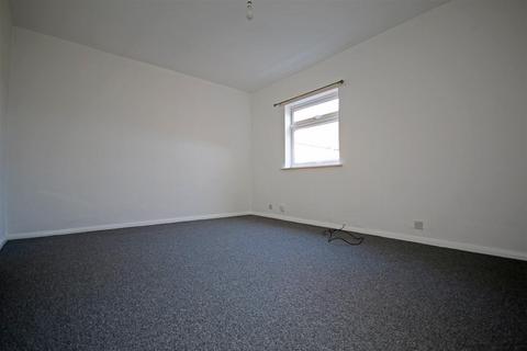 2 bedroom flat to rent - George Street, Peterborough PE2