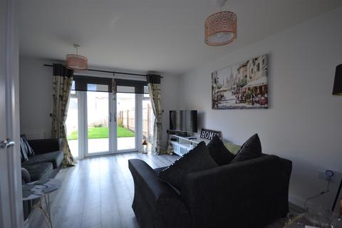 15 Endeavour Way, Burnham-on-crouch, CM0 8FY