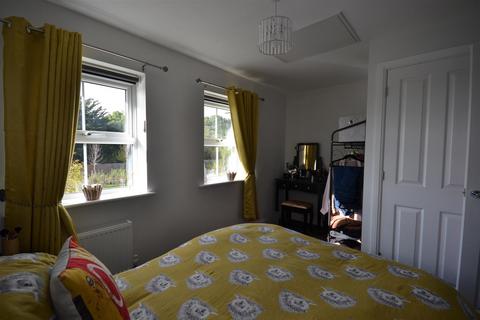 15 Endeavour Way, Burnham-on-crouch, CM0 8FY