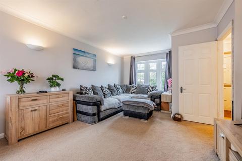 149 High Road, Byfleet, West Byfleet, KT14 7RJ