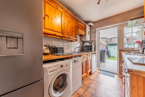 149 High Road, Byfleet, West Byfleet, KT14 7RJ