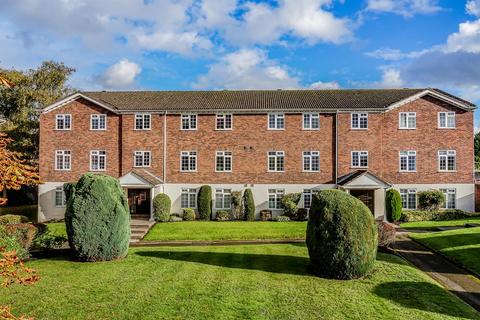 2 bedroom apartment for sale, Albany Court, Weybridge KT13