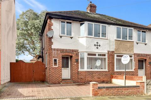 3 bedroom semi-detached house for sale - Newfield Drive, Crewe