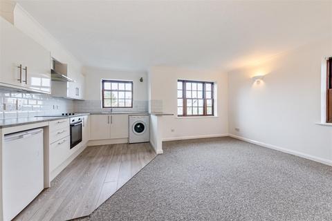 1 bedroom apartment for sale - Princes Road, Weybridge KT13