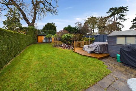 60 Beech Close, Hersham, Walton-on-thames, KT12 5RQ