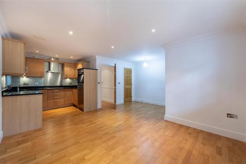 2 bedroom apartment for sale, Mitre Court, Weybridge KT13