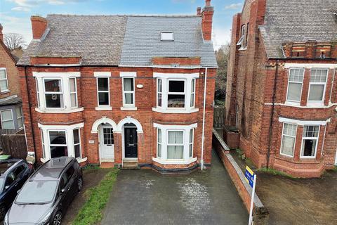 5 bedroom semi-detached house for sale, Station Road, Beeston, Nottingham