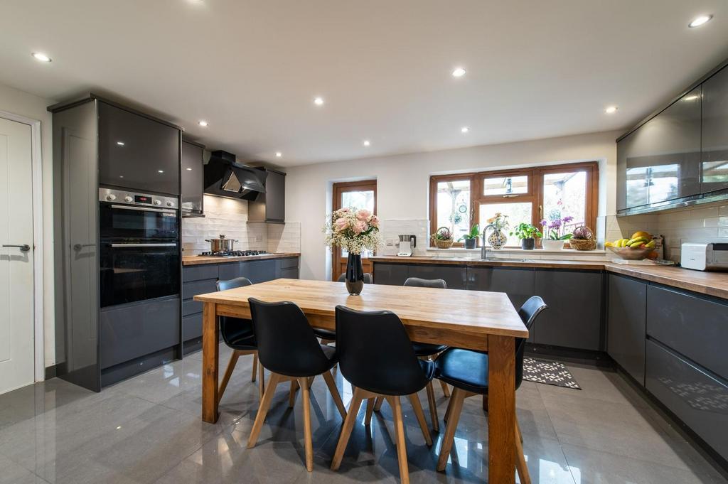 Kitchen / Diner