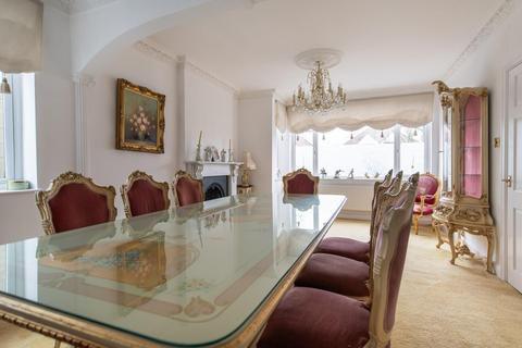 606 Sidcup Road, London, SE9 3AN