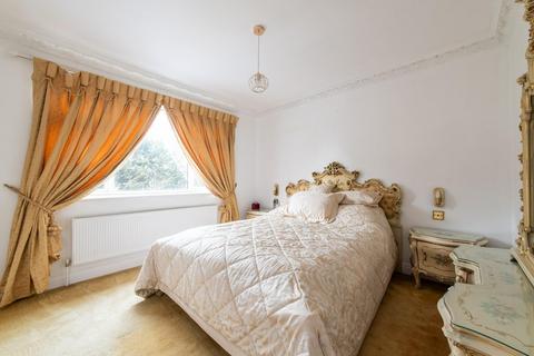 606 Sidcup Road, London, SE9 3AN