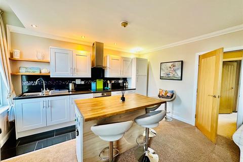 1 bedroom flat for sale, Westbourne Grove, Scarborough