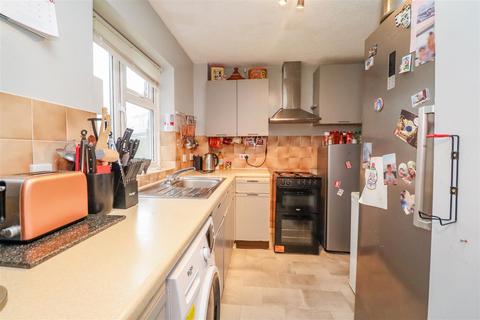 1 bedroom flat for sale, Canterbury Court, Southwater, Horsham