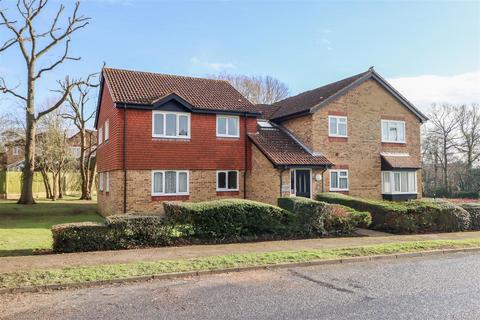 1 bedroom flat for sale, Canterbury Court, Southwater, Horsham