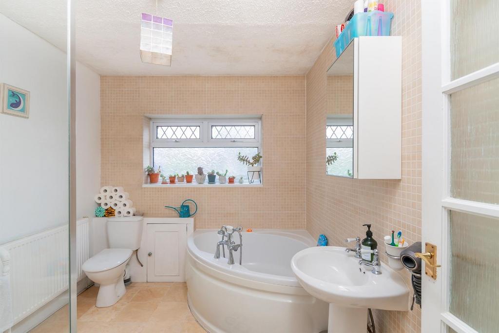 1 PDP6 BN - Bathroom C.jpg