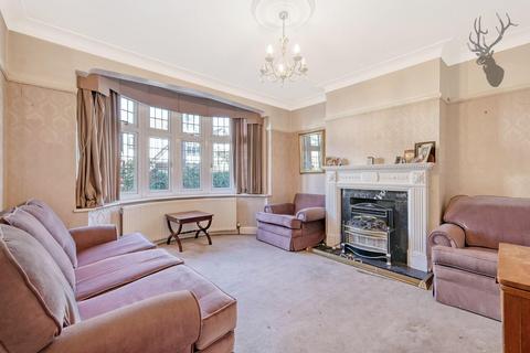 96 Springfield Gardens, Upminster, RM14 3ET