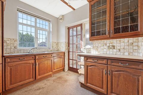 96 Springfield Gardens, Upminster, RM14 3ET