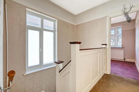 96 Springfield Gardens, Upminster, RM14 3ET