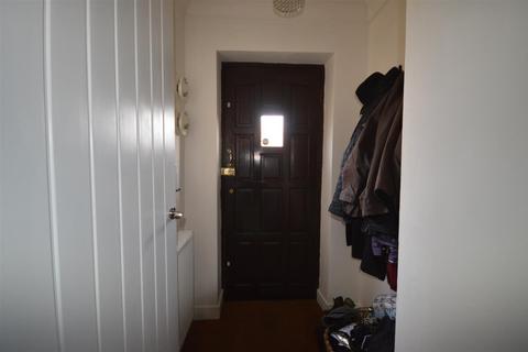 2 Cut Road, Fairburn, Knottingley, WF11 9JF