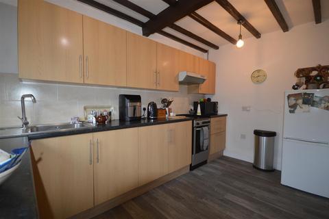 2 Cut Road, Fairburn, Knottingley, WF11 9JF