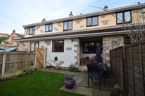 2 Cut Road, Fairburn, Knottingley, WF11 9JF
