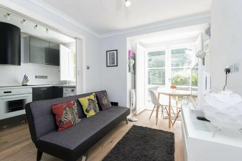 2 bedroom flat to rent - Brompton Park Crescent, London