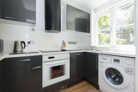 2 bedroom flat to rent - Brompton Park Crescent, London