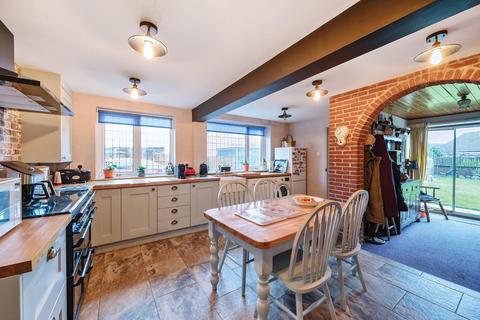 Londesborough Cottage, 24 Barff Lane, Brayton, Selby, YO8 9ET