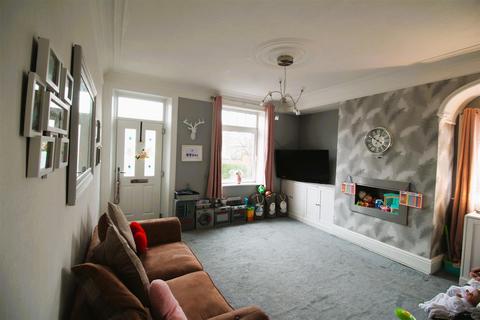 2 bedroom end of terrace house for sale, Cleckheaton Road, Bradford BD12
