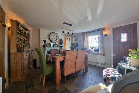 2 bedroom cottage for sale, Station Road, Wythall