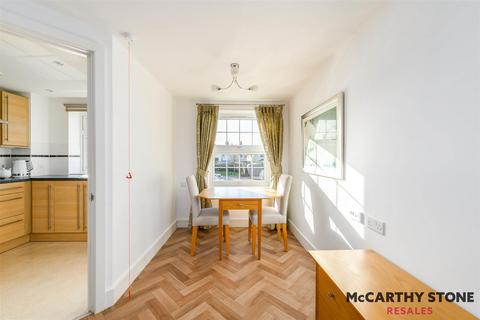 1 bedroom apartment for sale, Weighbridge Court, 301 High Street, Chipping Ongar, Essex, CM5 9FD