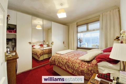 3 bedroom detached bungalow for sale - Carlisle Avenue, Rhyl