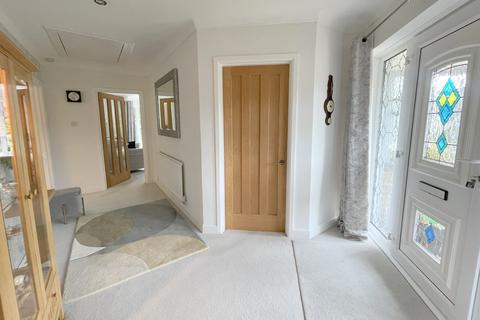 39 Dulsie Road, Talbot Woods, Bournemouth, BH3 7DY