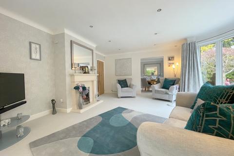 39 Dulsie Road, Talbot Woods, Bournemouth, BH3 7DY