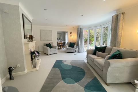 39 Dulsie Road, Talbot Woods, Bournemouth, BH3 7DY