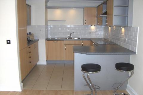 2 bedroom flat for sale, Pond House, Chertsey KT16