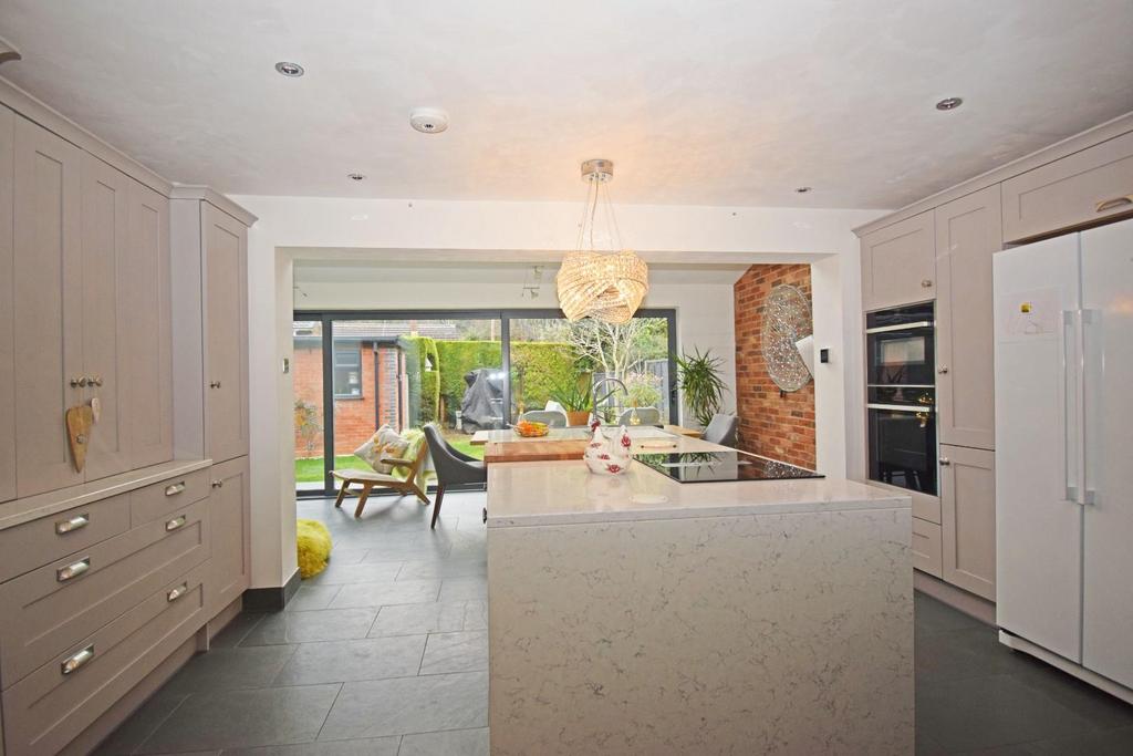 17 Badger Way, Blackwell... 4 bed detached house £530,000