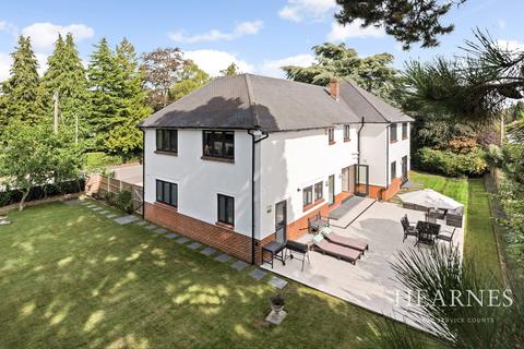 5 bedroom detached house for sale, Lone Pine Drive, West Parley, Ferndown, BH22