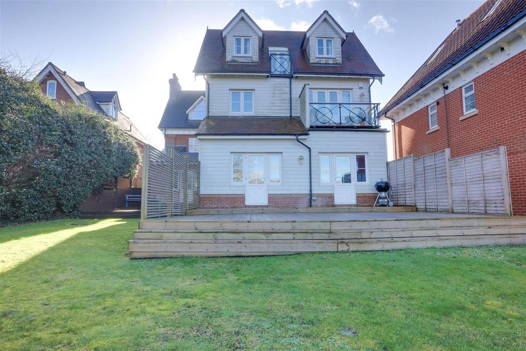 Braiswick, Colchester CO4 1 bed flat for sale £215,000